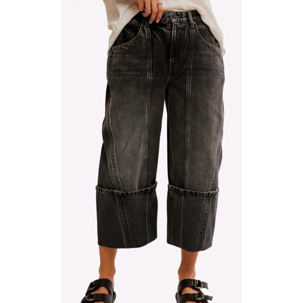Free People Olsen Cuffed Barrel Jeans Black Ice Size 29 EUC